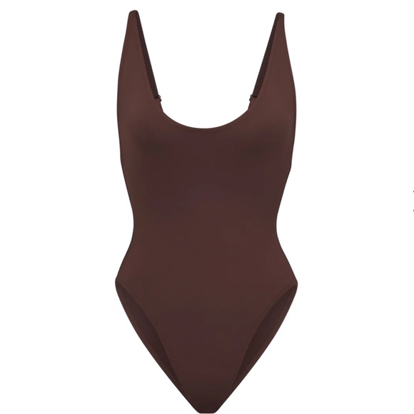 SKIMS Other - SKIMS SWIM SCOOP NECK ONE PIECE.🤎